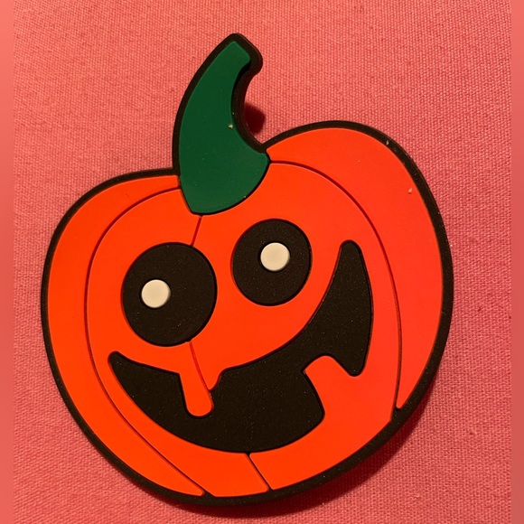 👜 Bogg Bag or Croc Charms 👜 Halloween Set of 4 👜 - Picture 5 of 7